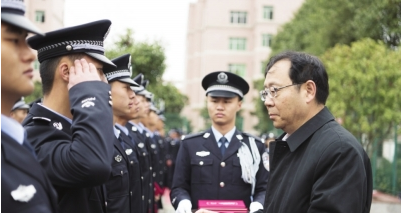 警校学生的成人礼仪式与众不同。