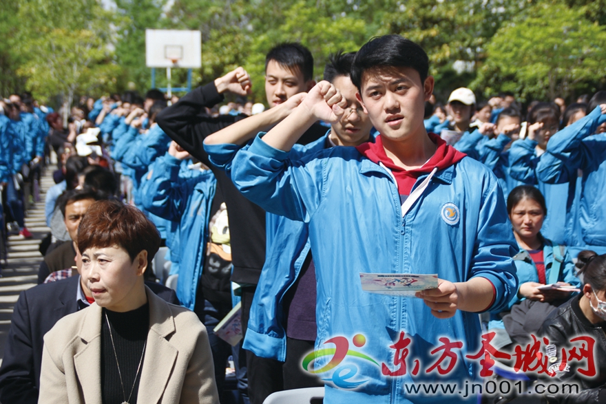2018年4月15日上海市育才中学.jpg