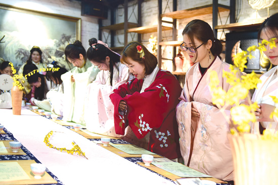 2018年4月20日辽宁省丹东市辽东学院.jpg